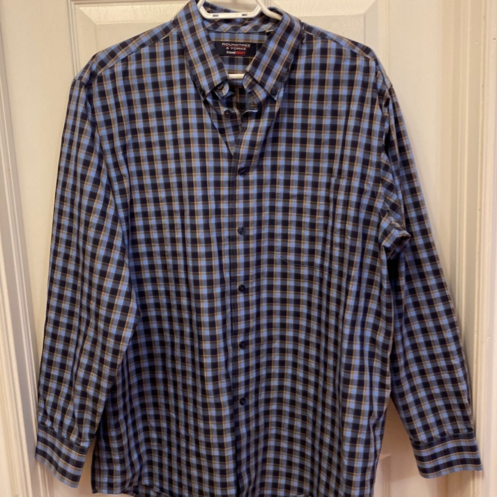 Roundtree and Yorke long sleeve men’s shirts button down